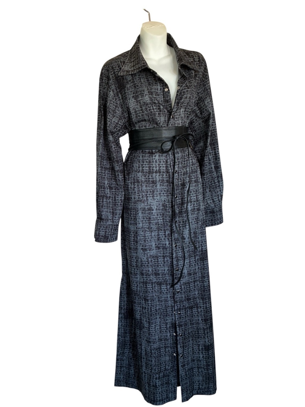 Di Moda Maxi ShirtDress women XL, Black Charcoal Grey, Black Enamel Snaps euc